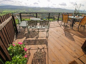 Property grounds - Dragonfly Lodge (Shrewsbury)