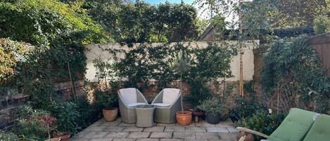 Basic House | Property grounds