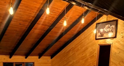 Acogedora Cabaña Tipo Chalet en Medio de la Naturaleza