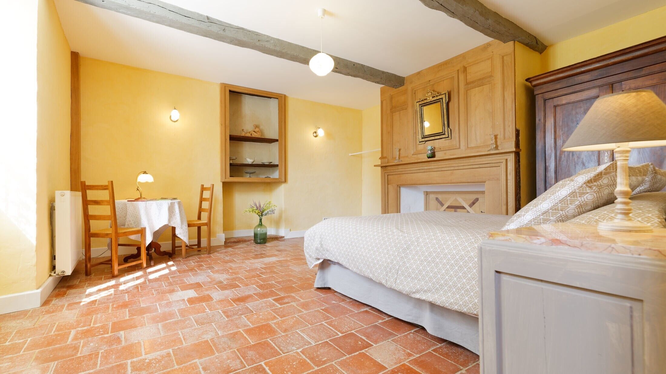 3 habitaciones, tabla de planchar con plancha y wifi gratis 