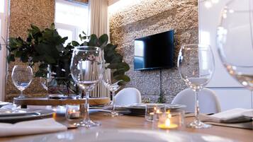 City Loft | Private kitchen | Fridge, microwave, oven, stovetop