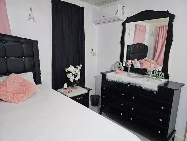 2 bedrooms, iron/ironing board, WiFi, bed sheets