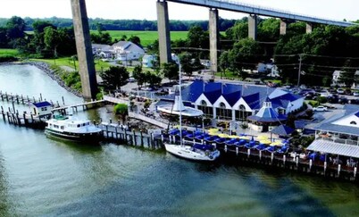Historic Chesapeake City Stay  