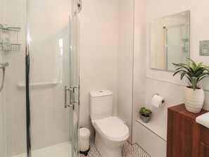 Shower - Victoria House (Belford)