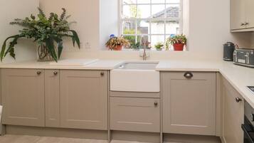 Fridge, dishwasher, electric kettle, toaster