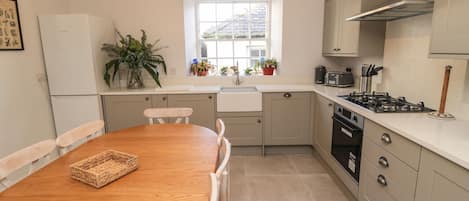 Fridge, dishwasher, electric kettle, toaster