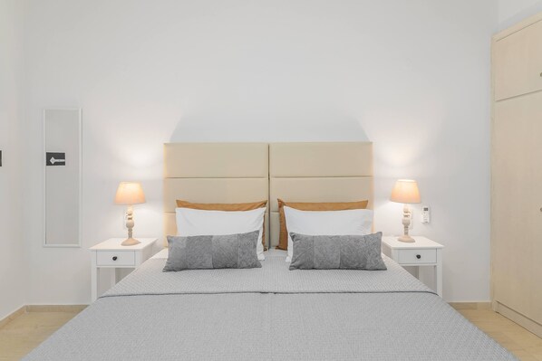 Suite Luxe | 2 chambres, coffres-forts dans les chambres, ameublement personnalisé