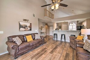 Smart-TV, DVD-Player, Tischfußball, Drucker