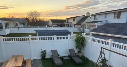 Family-Friendly Cape May Gem! Sleeps 12. Game Room. Centrally Located to all!