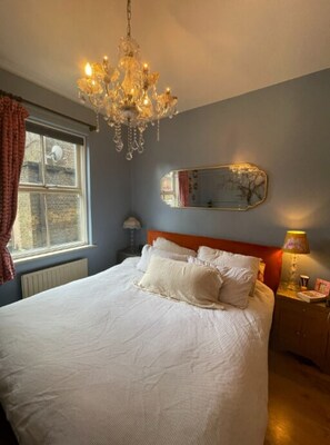 1 habitación y ropa de cama