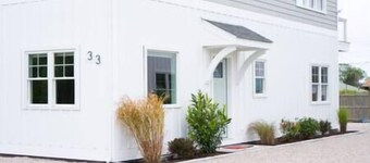 Oversized NEW Build | 7BD/5BA ~ walk to beach, ocean views