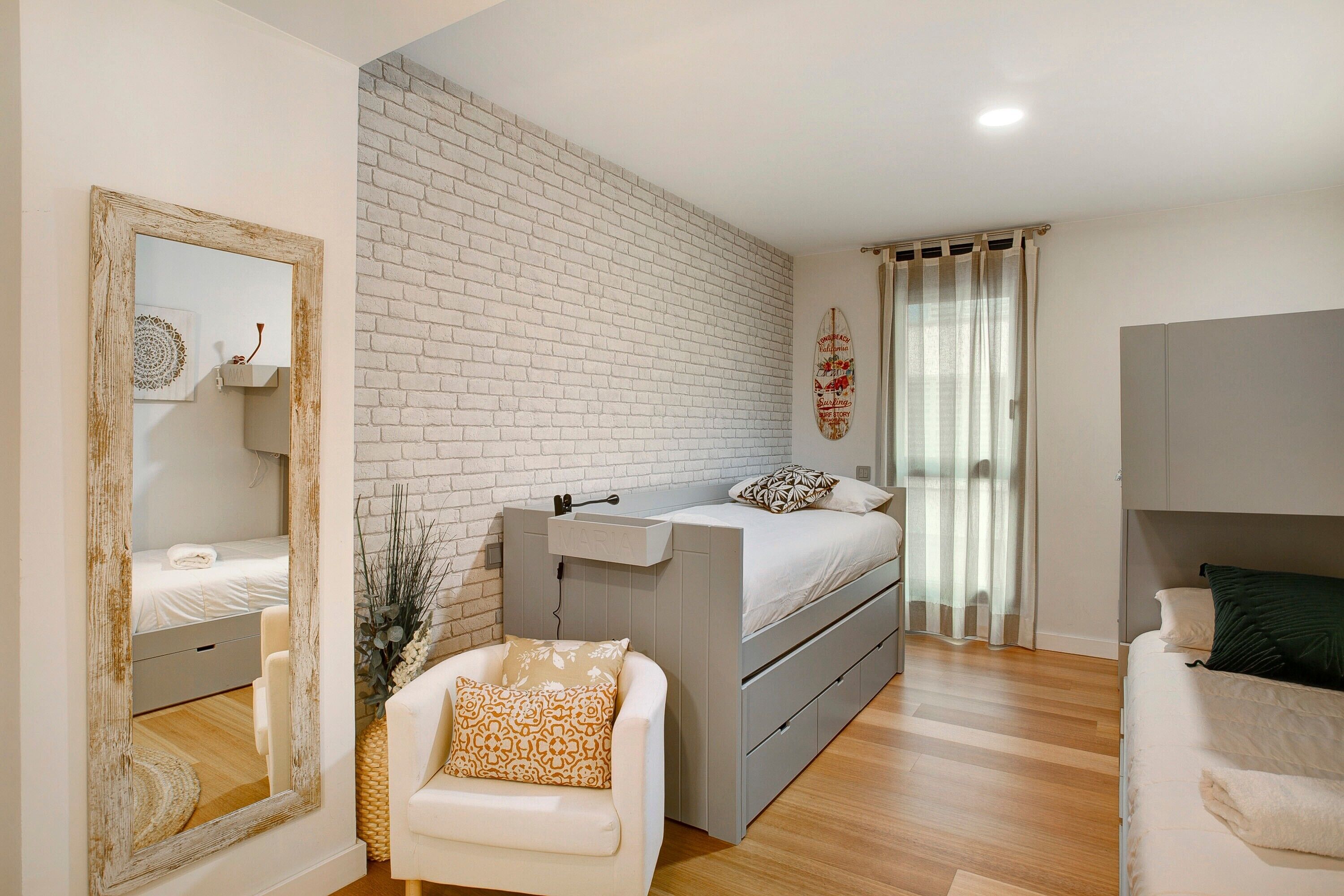 2 sovrum, strykjärn/strykbräda, gratis wi-fi och sängkläder