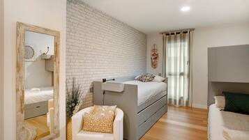 2 sovrum, strykjÀrn/strykbrÀda, gratis wi-fi och sÀngklÀder