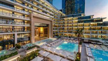 Innenpool, Außenpool, Cabañas (gegen Gebühr), Sonnenschirme