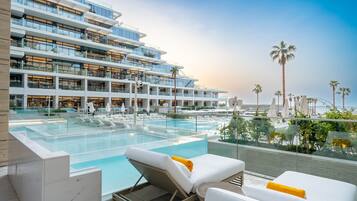 1 Schlafzimmer, hochwertige Bettwaren, Daunenbettdecken