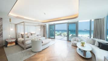 EPIC Three-Bedroom Pool Party Suite with XL Pool | 1 habitación, ropa de cama de alta calidad y edredón