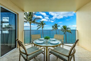 Outdoor dining - Oceanfront Kihei condo w/ sunset views and beach access (Kihei)