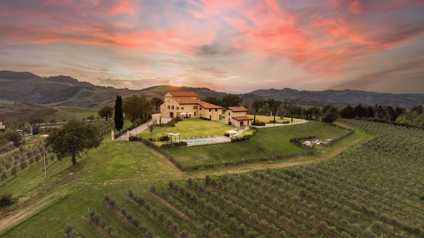 Exterior - Santa Maria Maddalena 10, Emma Villas (Castel San Pietro Terme)