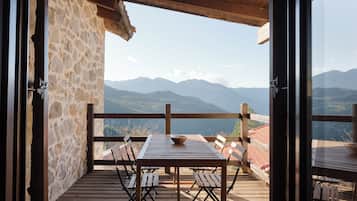 Chalet Deluxe, para no fumadores, vista a la montaña | Balcón