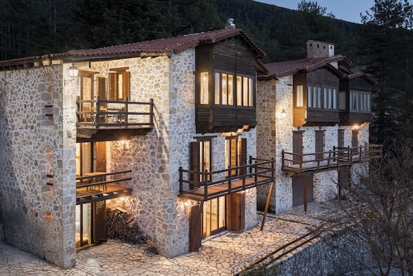 Terrace/patio - Parnassus Woodstone Chalet (Delphi)