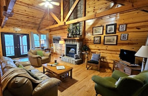 TV, fireplace, DVD player, books