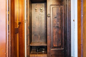 Interior - Apt. "Patascoss" - Madonna di Campiglio with view of the Dolomites, Terrace & Garage (Madonna di Campiglio)