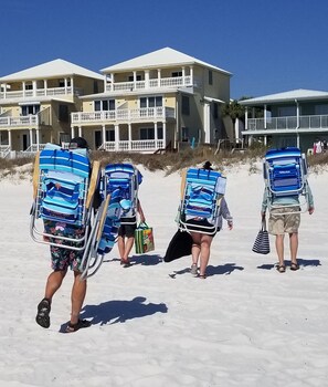 Exterior - Private Heated Pool • 3 Blocks to Beach • Beach Chairs & Gear • 2 Coffee Bars (Panama City)