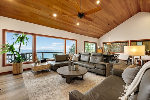Lakefront Luxury,  your own private beach & dock and close to Sandpoint