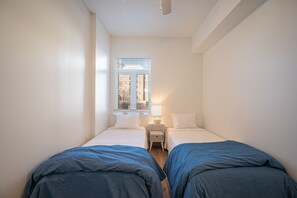 4 chambres, fer et planche à repasser, Wi-Fi, draps fournis