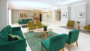 Studio | Interior - Best Luxurious Studio in City, No Loadshedding (Cape Town)