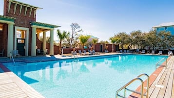 Piscina a l'aire lliure