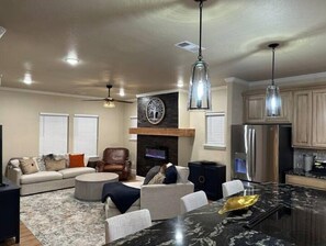 Living area - Comfy Lake House

 (East Tawakoni)