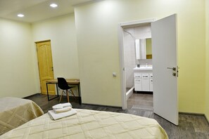 Habitació Comfort, 1 dormitori, no fumadors, vistes a la ciutat | Decoració individual, mobiliari individual i escriptori 