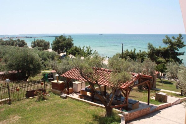 Triple Room Sea View with Balcony | Außenbereich