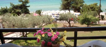 Bambola Apartments by Booking Kottas