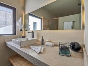 Shower - [13] Downtown minimalist loft

 (Cancun)