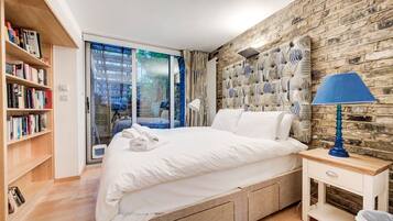 1 bedroom, iron/ironing board, Internet, bed sheets