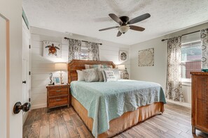 2 chambres, fer et planche à repasser, Wi-Fi, draps fournis