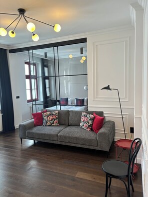 Blackout curtains, iron/ironing board, free WiFi, bed sheets - Provenir Home Kwiatowa 5 (Poznan)