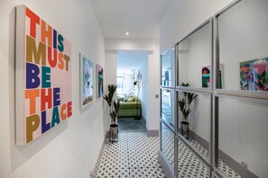 Interior - Large three bedroom Apartment w/ Garden near Beach (Broadstairs)