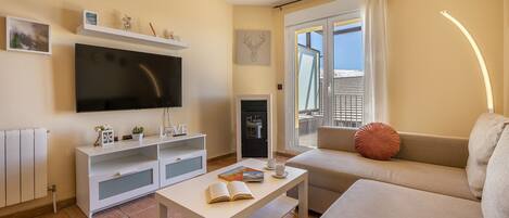 Televisión, chimenea