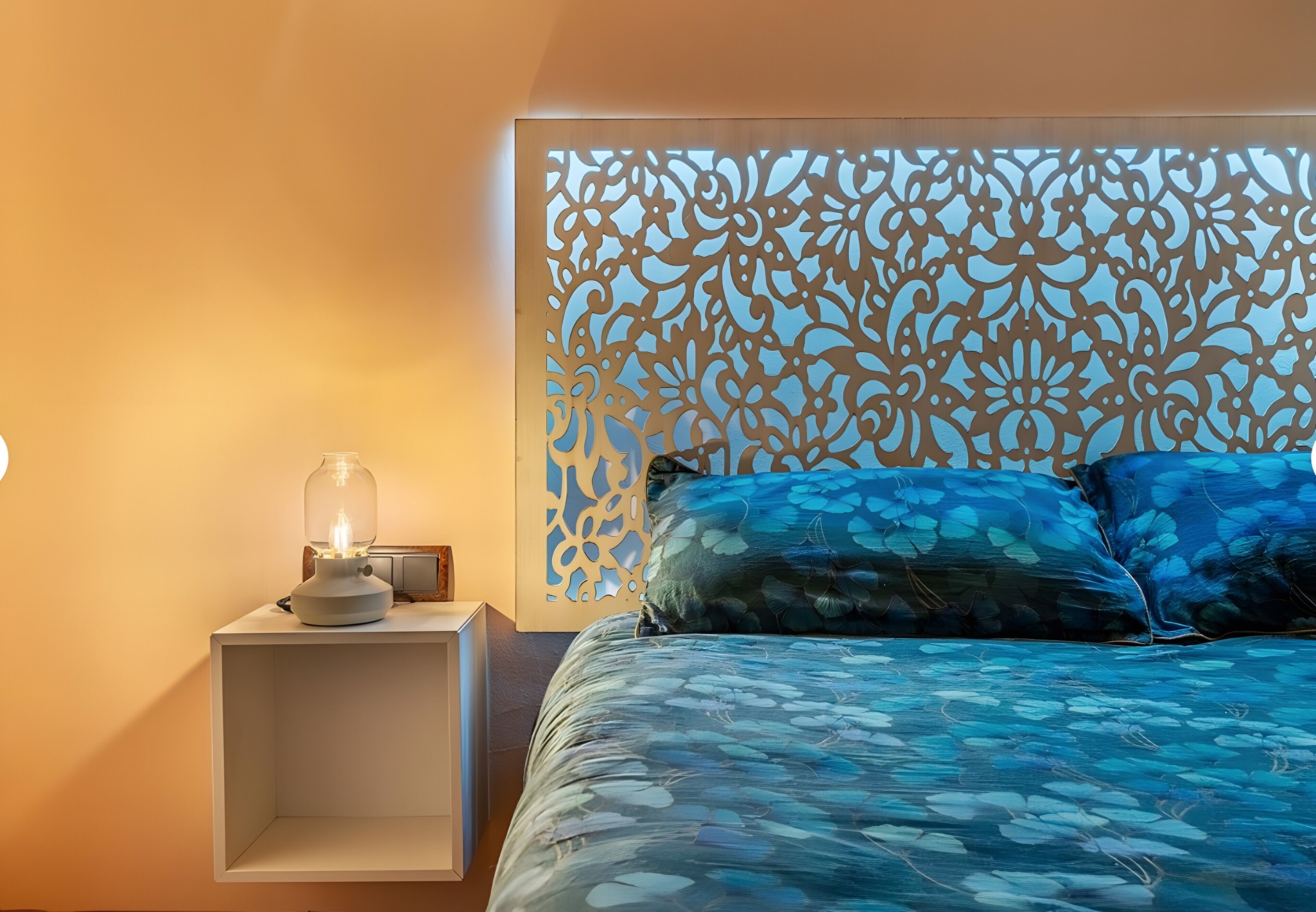 3 bedrooms, iron/ironing board, WiFi (free), bed sheets