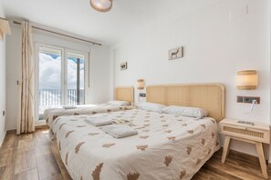 1 bedroom, iron/ironing board, free WiFi, bed sheets - Superior Apartment with Terrace E: Mountain Views, Private Terrace & Wi-Fi (Sierra Nevada)