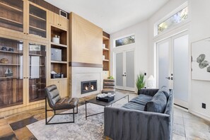 Living area - Anzio - Contemporary Bel Air Estate With Endless Amenities (Los Angeles)