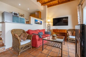 Télévision, cheminée