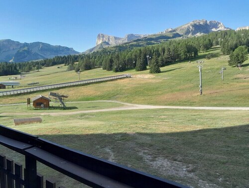 Ski in and ski out apartment Superdévoluy