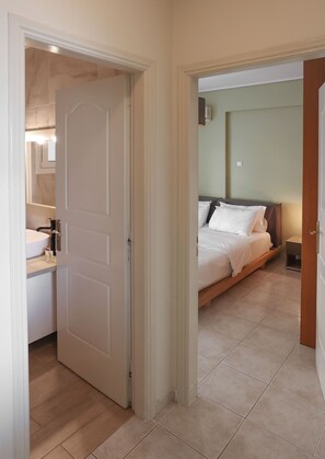 2 chambres, fer et planche à repasser, Wi-Fi gratuit, draps fournis