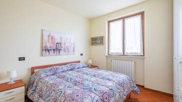 2 Schlafzimmer, Bügeleisen/Bügelbrett, kostenloses WLAN, Bettwäsche