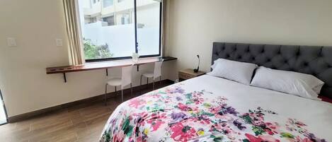 1 多间卧室、熨斗/熨衣板、WiFi、床单