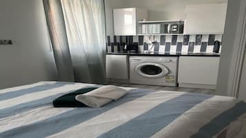 Apartamento | 1 dormitorio, tabla de planchar con plancha, wifi gratis y ropa de cama